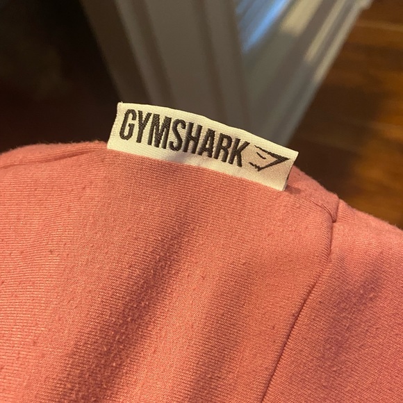 Gymshark croped sweatshirt - Picture 2 of 3